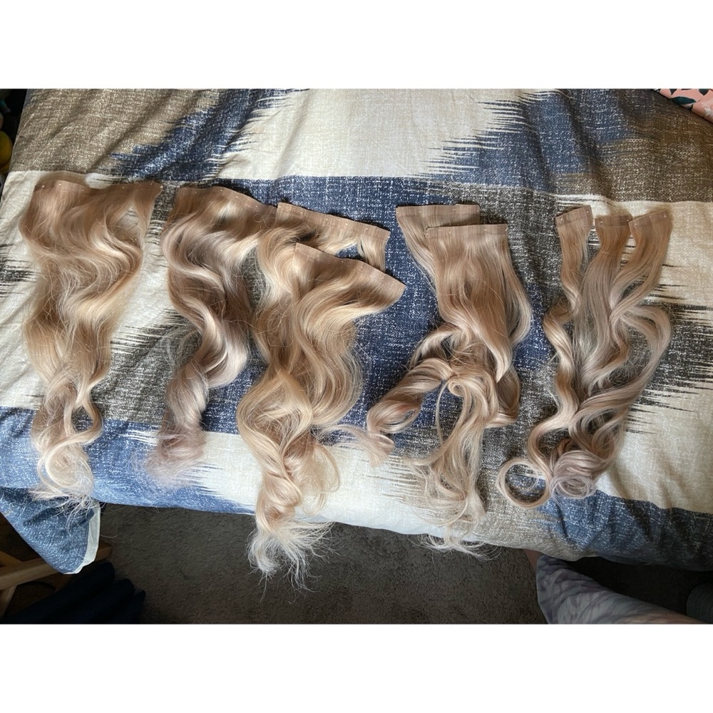 High-quality BFB Ashy Blonde Clip-in Hair Extensions Set